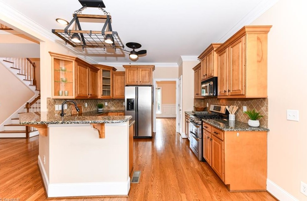 3301 Wynnfield Dr, High Point NC 27265-9587 exterior