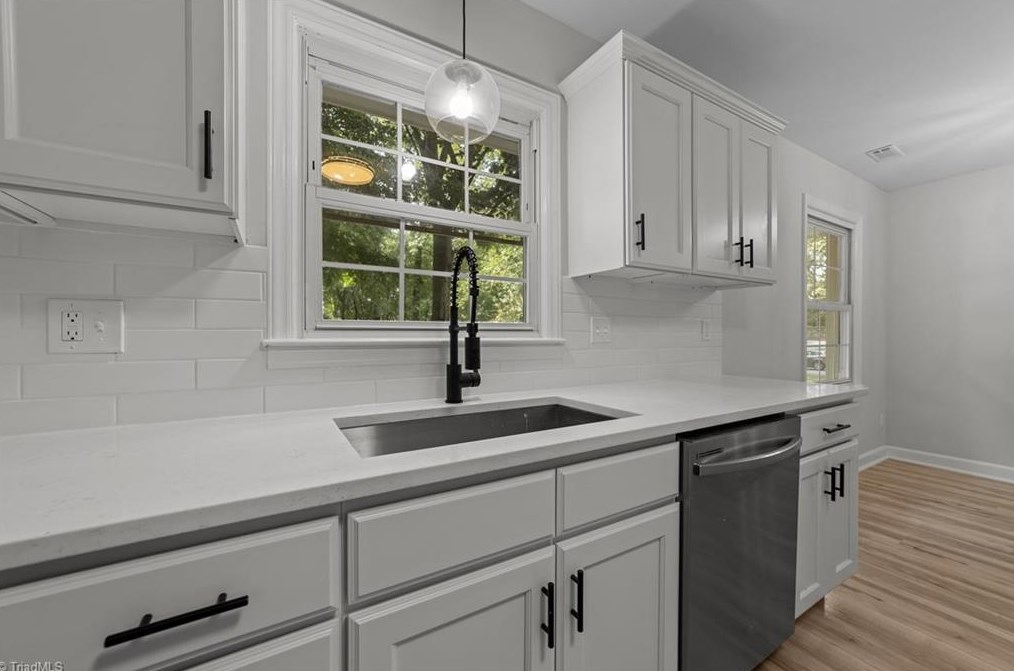 519 Shadybrook Rd, High Point NC 27265-1966 exterior