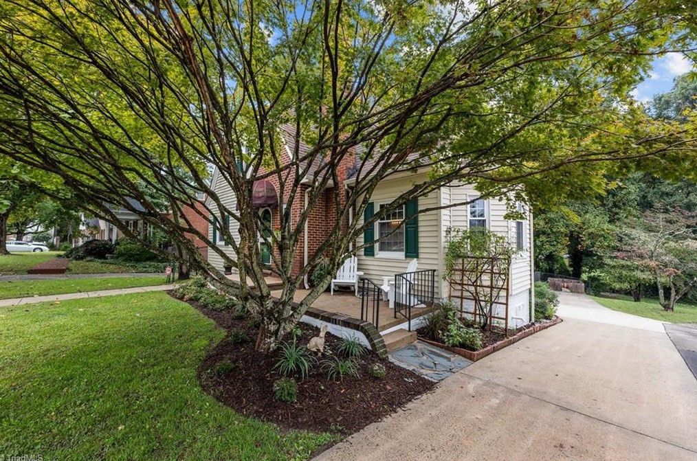 230 Rolling Rd, Burlington NC 27217-2504 exterior