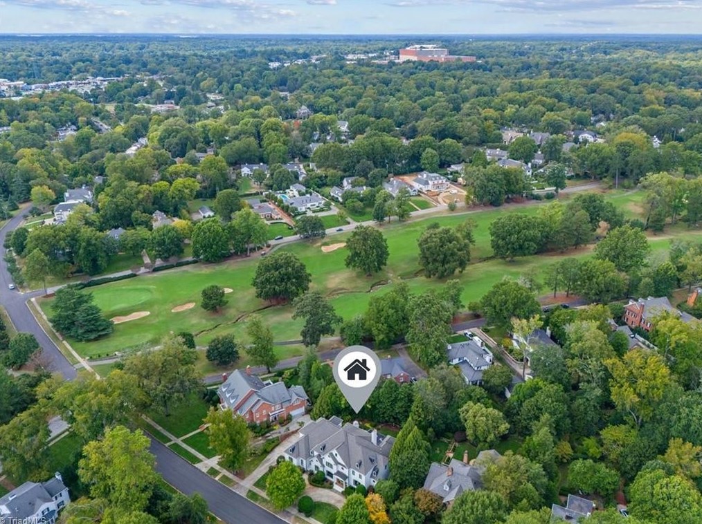 910 Sunset Dr, Greensboro NC 27408-7213 exterior