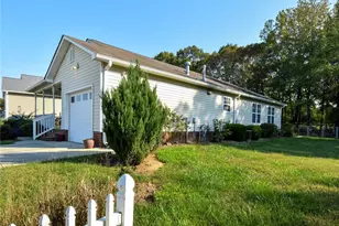 4941 Lighthouse Ct, Winston-Salem, NC 27127 - Photo 5