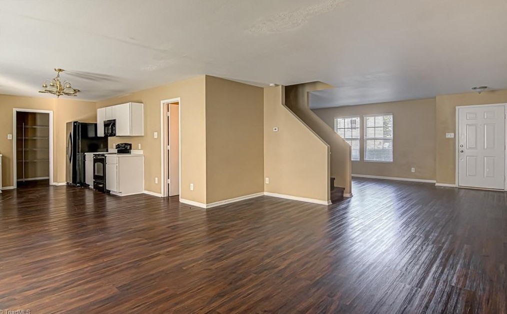 5368 Fairway Forest Dr, Winston Salem NC  27105-3152 exterior