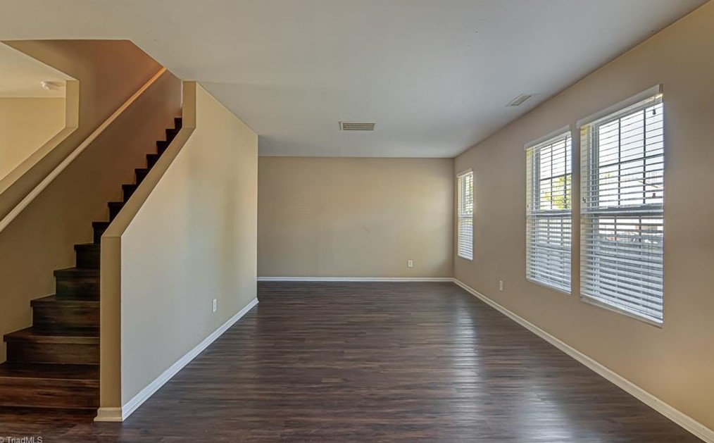 5368 Fairway Forest Dr, Winston Salem NC  27105-3152 exterior