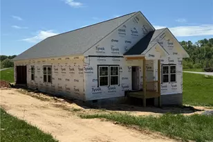 32 River Chase Dr, Traphill, NC 28685 - Photo 1