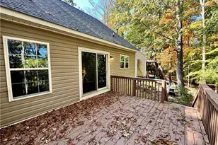 4019 Sherry Ct, Jamestown, NC 27282 - Photo 9