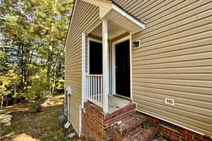 4019 Sherry Ct, Jamestown, NC 27282 - Photo 5