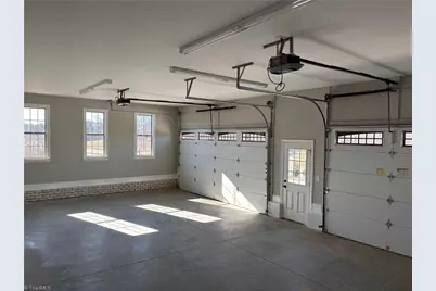 5483 Meadowlark Court, Winston-Salem, NC 27106 - Photo 25