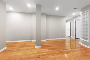 605 W Market St, Greensboro, NC 27401 - Photo 3