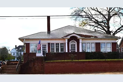 121 W Center Street, Lexington, NC 27292 - Photo 1
