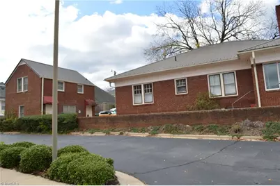 121 W Center Street, Lexington, NC 27292 - Photo 5