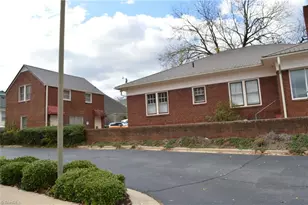 121 W Center St, Lexington, NC 27292 - Photo 5