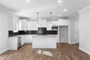 3051 Loch Dr, Winston-Salem, NC 27106 - Photo 15