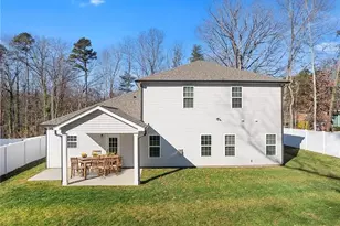 3051 Loch Dr, Winston-Salem, NC 27106 - Photo 5