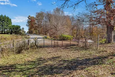 000 Austin Traphill Road, Traphill, NC 28685 - Photo 29