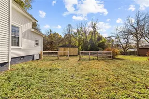 328 E Raleigh Ave, Liberty, NC 27298 - Photo 5