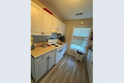 7 Fieldale Court, Greensboro, NC 27406 - Photo 13