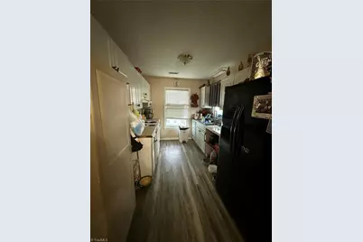 7 Fieldale Court, Greensboro, NC 27406 - Photo 15