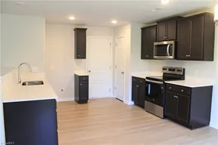 3300 Murchie St, Greensboro, NC 27405 - Photo 3