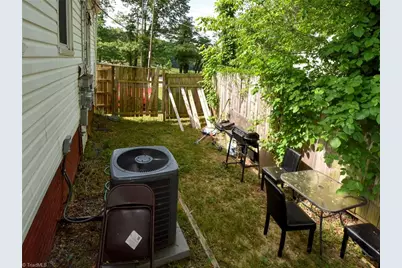 521 E 25th Street, Winston-Salem, NC 27101 - Photo 3