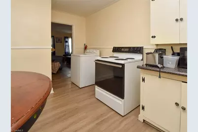 521 E 25th Street, Winston-Salem, NC 27101 - Photo 9