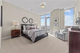 201 N Elm St, Greensboro, NC 27401 - Photo 25