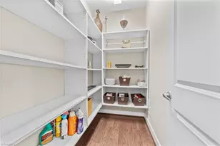 201 N Elm St, Greensboro, NC 27401 - Photo 7