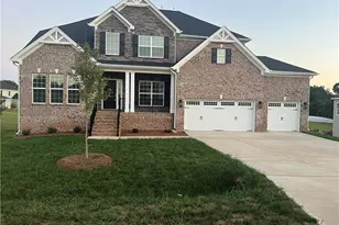 1096 Hollow Creek Ln, Kernersville, NC 27284 - Photo 1