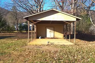 944 Doe Run Rd, Ararat, VA 24053 - Photo 21