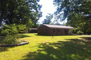 944 Doe Run Rd, Ararat, VA 24053 - Photo 3