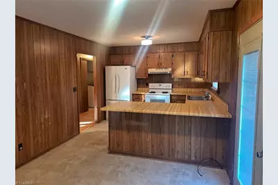 944 Doe Run Road, Ararat, VA 24053 - Photo 11