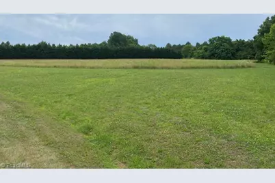 4524 W Millstone Drive, Burlington, NC 27215 - Photo 5