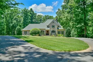 2547 Beechwood Dr, Asheboro, NC 27205 - Photo 3