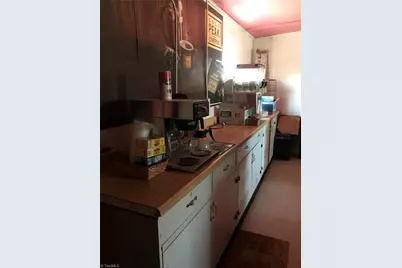 8172 Boone Trail, Purlear, NC 28665 - Photo 27