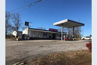 8172 Boone Trail, Purlear, NC 28665 - Photo 15