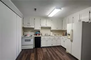 400 Vista Cir, Winston-Salem, NC 27106 - Photo 13