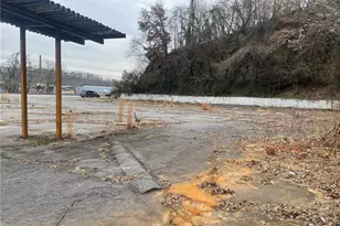 204 Main St, North Wilkesboro, NC 28659 - Photo 5