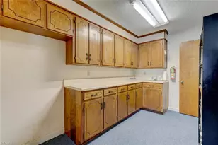 601 Harrison St, Reidsville, NC 27320 - Photo 9