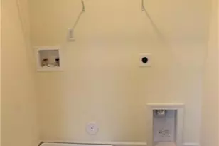 3528 Wilcox Ct, Greensboro, NC 27405 - Photo 9