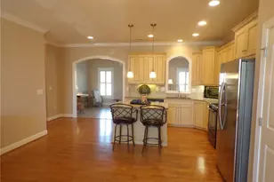 4000 Mulligan Cir, Greensboro, NC 27406 - Photo 7