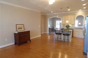 4000 Mulligan Cir, Greensboro, NC 27406 - Photo 9