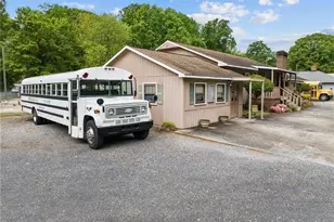 1501 Upland Dr, Greensboro, NC 27405 - Photo 47