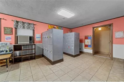 1501 Upland Drive, Greensboro, NC 27405 - Photo 3