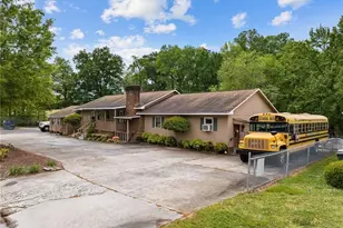 1501 Upland Dr, Greensboro, NC 27405 - Photo 33