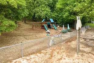 1501 Upland Dr, Greensboro, NC 27405 - Photo 41