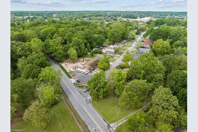 1501 Upland Drive, Greensboro, NC 27405 - Photo 37