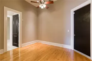 300 S Main St, Salisbury, NC 28144 - Photo 21