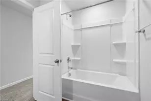 1729 University Dr, Burlington, NC 27215 - Photo 39