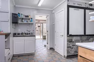 1020 Alamo Dr, Walnut Cove, NC 27052 - Photo 9