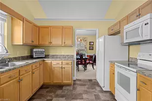 2424 Cambridge Rd, Burlington, NC 27215 - Photo 15