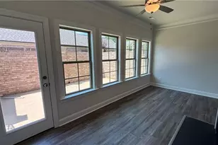 1053 Beechcraft Dr, Mebane, NC 27302 - Photo 5